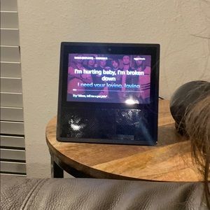 Meet your Posher, Nicky